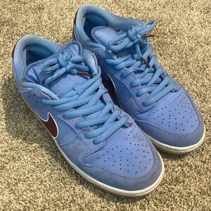 Nike SB Dunk Low Phillies
